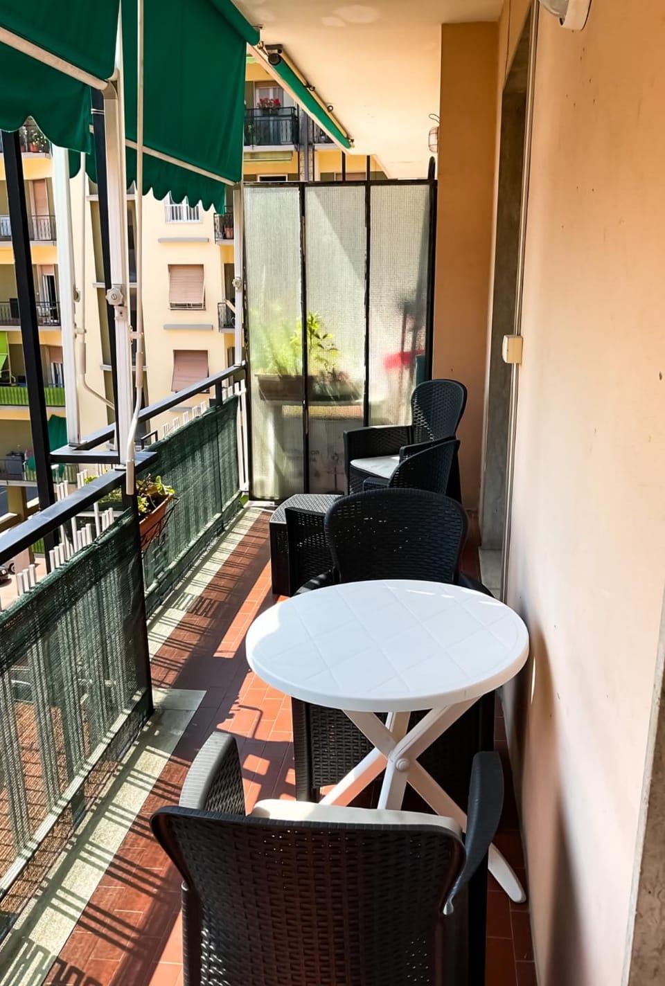 Property building, View (from property/room), Balcony/Terrace, Balcony/Terrace, Dining area