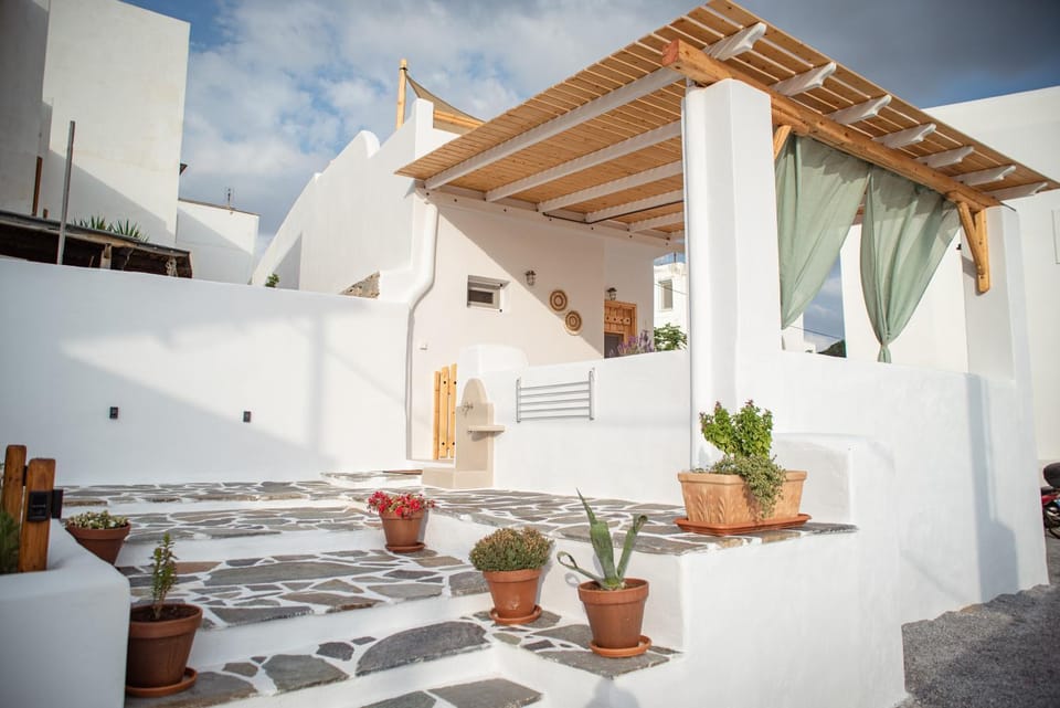 Property building, Balcony/Terrace