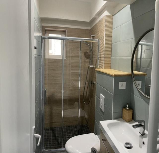 Shower, Bathroom