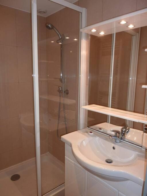 Vieux Nice 2 pièces Appartement SAN REMO Apartment in Nice