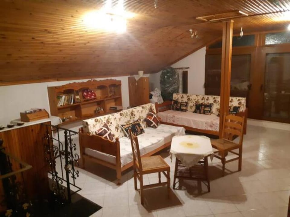 Attic close to sea(150m) in Leptokarya -Σοφίτα Country House in Pieria, Greece