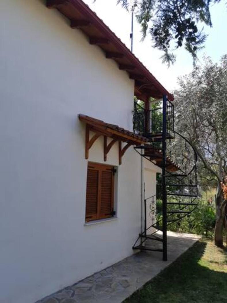 Attic close to sea(150m) in Leptokarya -Σοφίτα Country House in Pieria, Greece