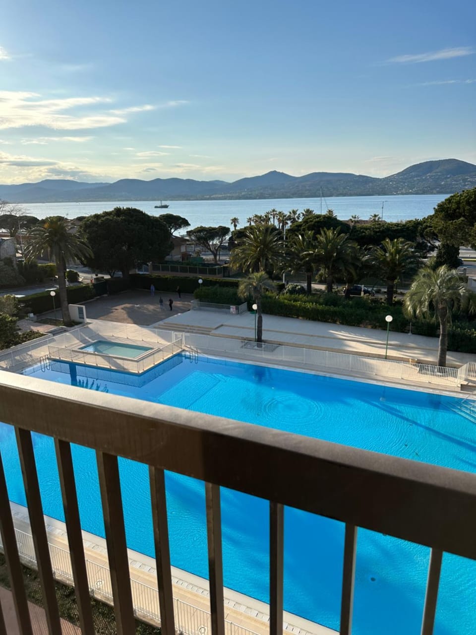 Property building, Pool view, Sea view, Swimming pool