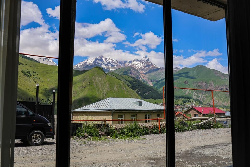 Spring, Day, Natural landscape, Mountain view, Parking
