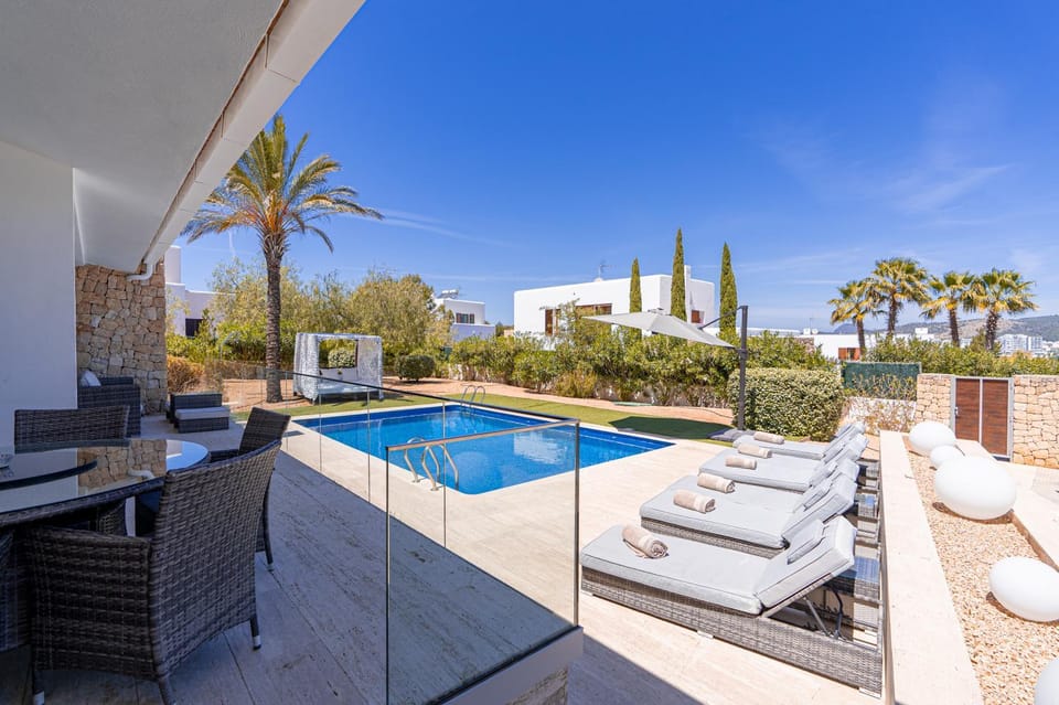 Garden, Swimming pool