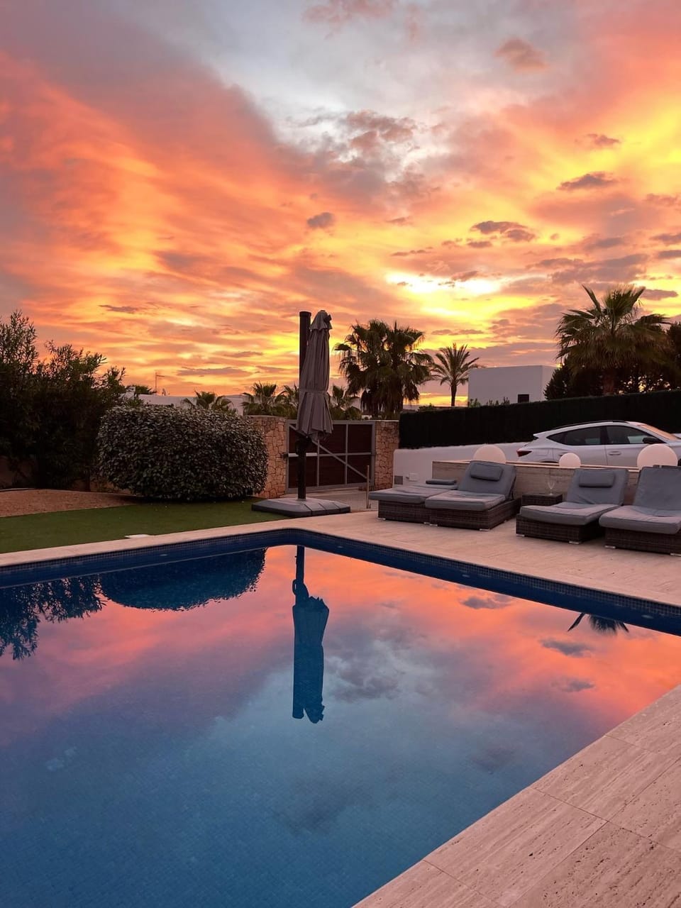 Pool view, Swimming pool, Sunrise, Sunset, sunbed