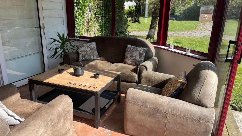Maison de maître. Calme, WIFI, Cour fermée. Villa in Hauts-de-France