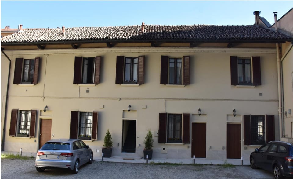 Property building, Inner courtyard view