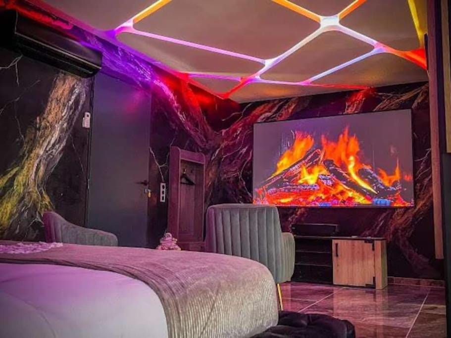 Krystalisya Room Suite Spa Privatif Sauna Jacuzzi Siege Massant Apartment in Marseille