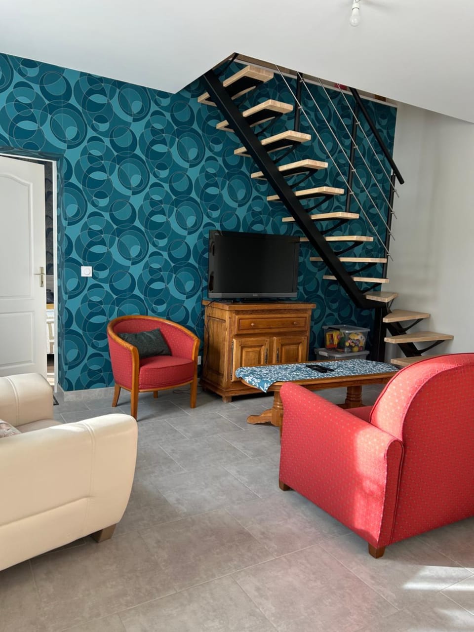 Communal lounge/ TV room