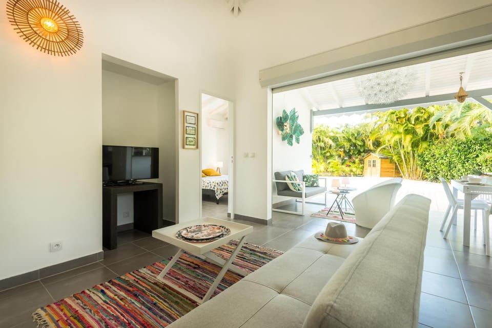 Communal lounge/ TV room, Seating area