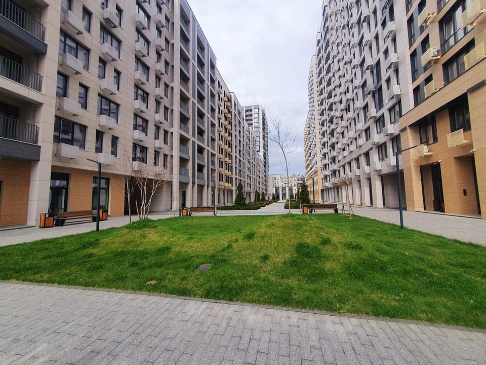 Neighbourhood, Natural landscape