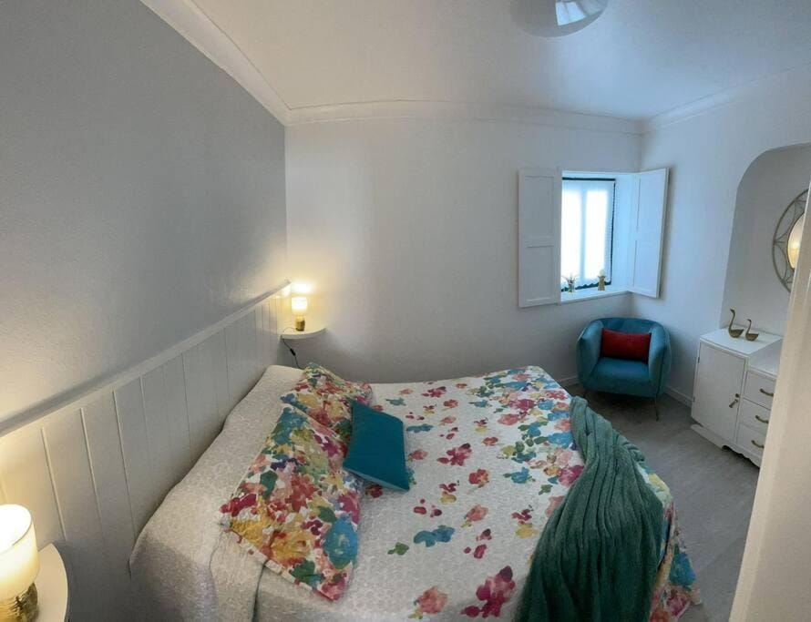 Bed, Bedroom, wardrobe