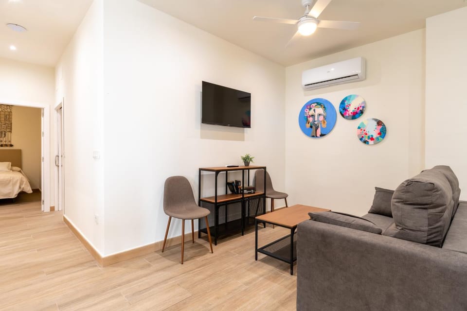 TV and multimedia, Living room, air conditioner