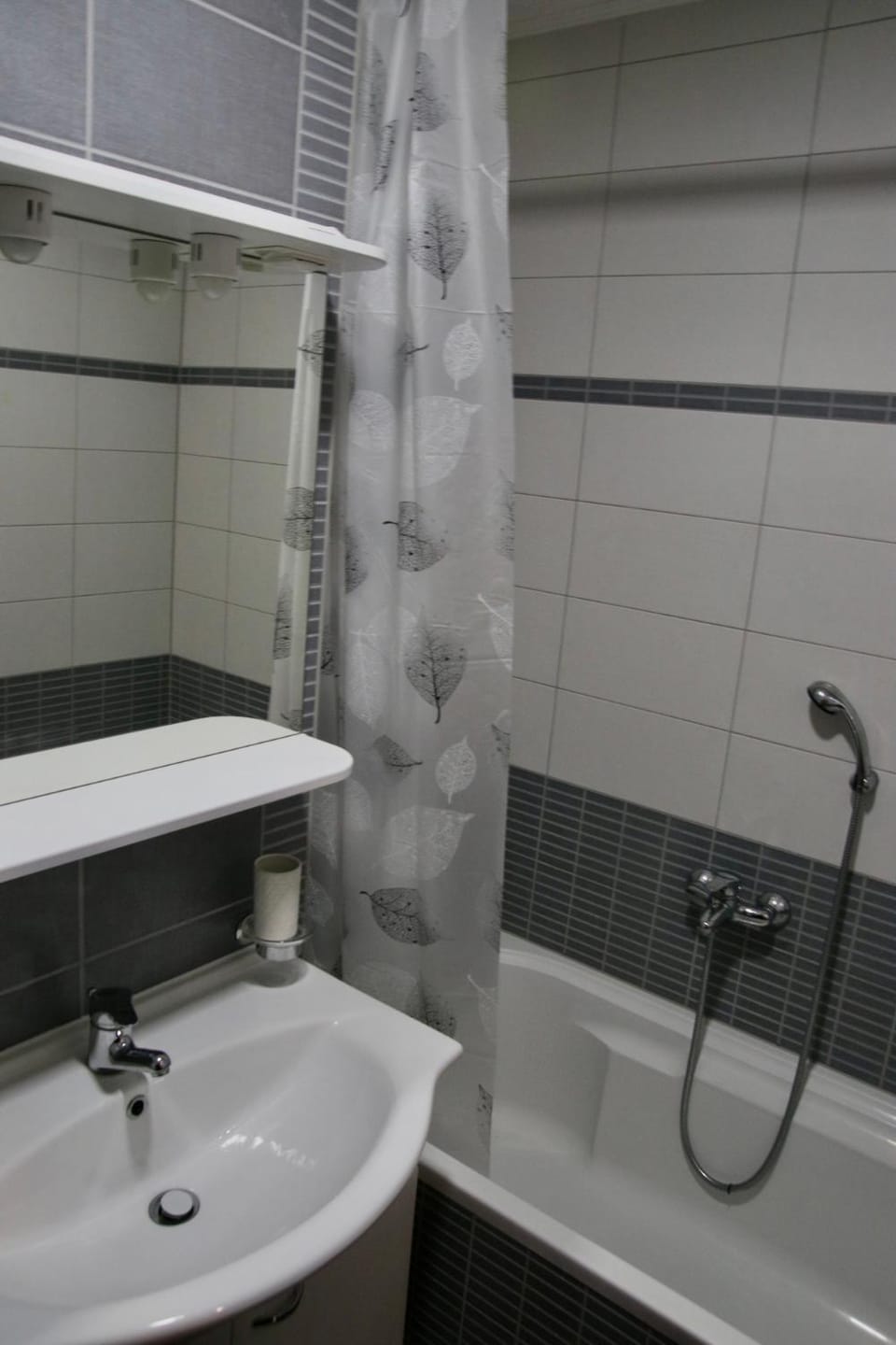Bathroom, Bath