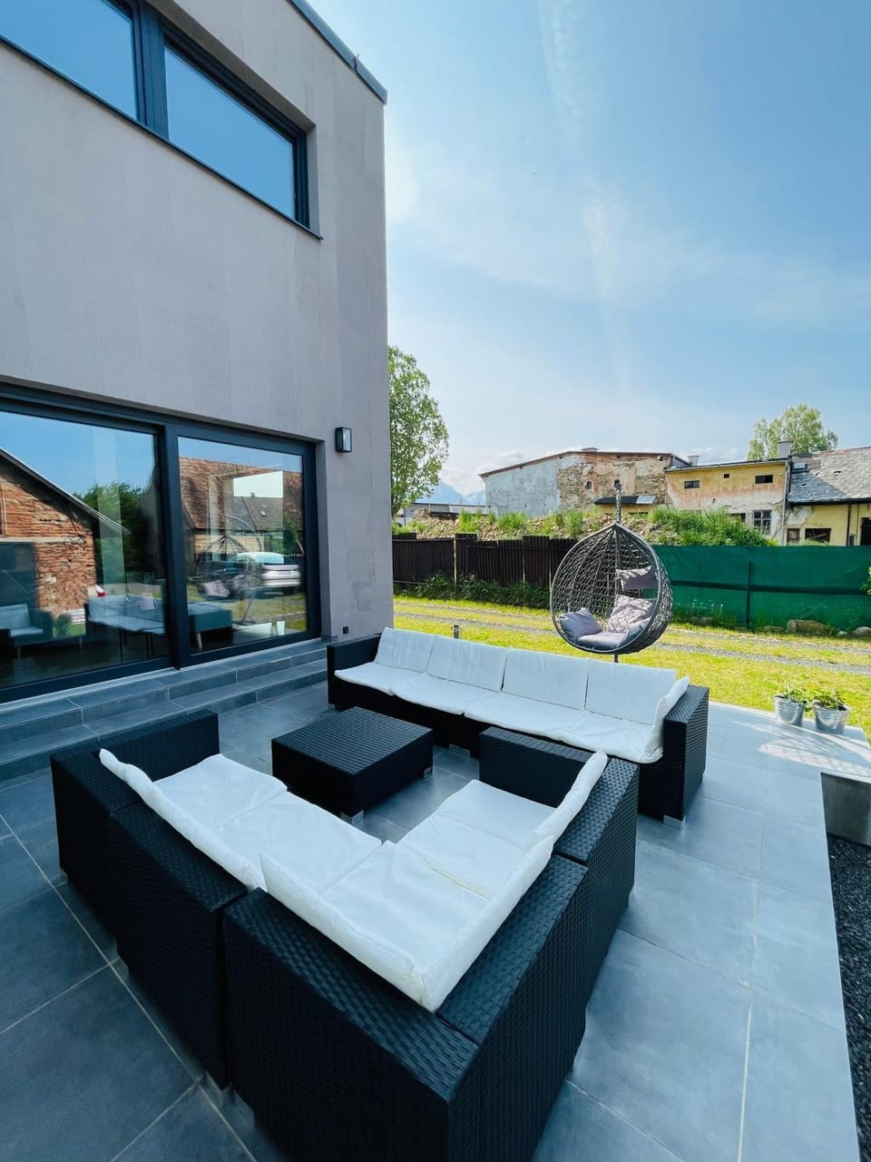 Garden, Balcony/Terrace, Seating area, Garden view, sunbed