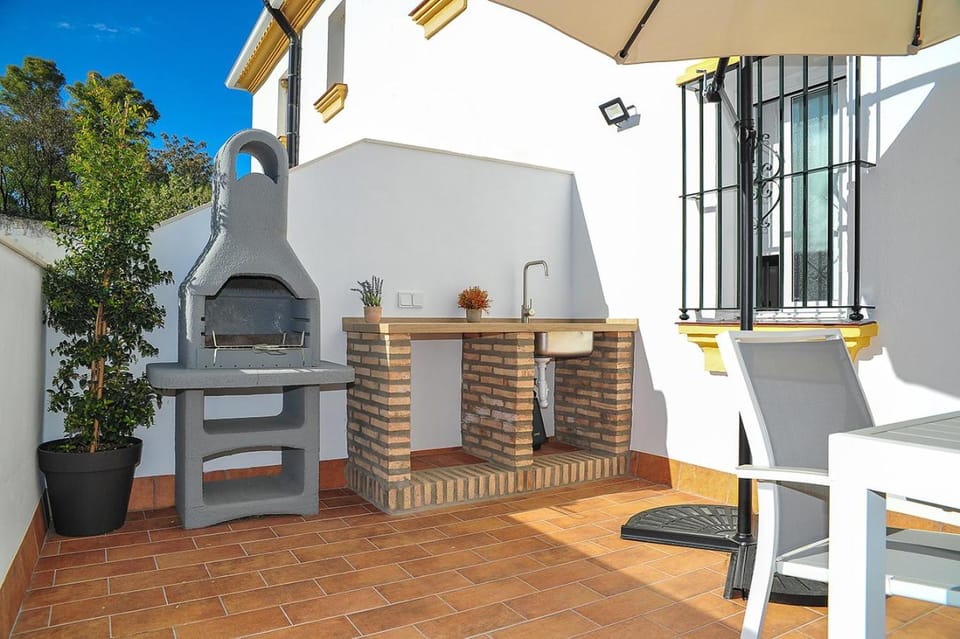 BBQ facilities, BBQ facilities, Balcony/Terrace, Dining area