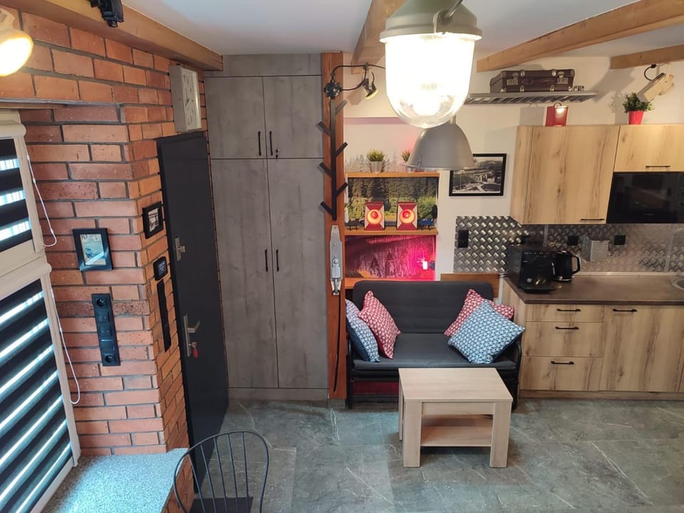Noclegi pod Wiaduktem Apartment in Lower Silesian Voivodeship