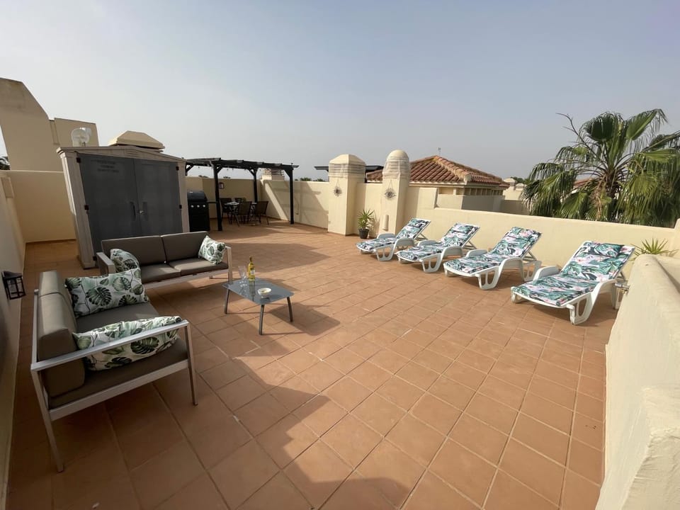 Day, Balcony/Terrace, sunbed