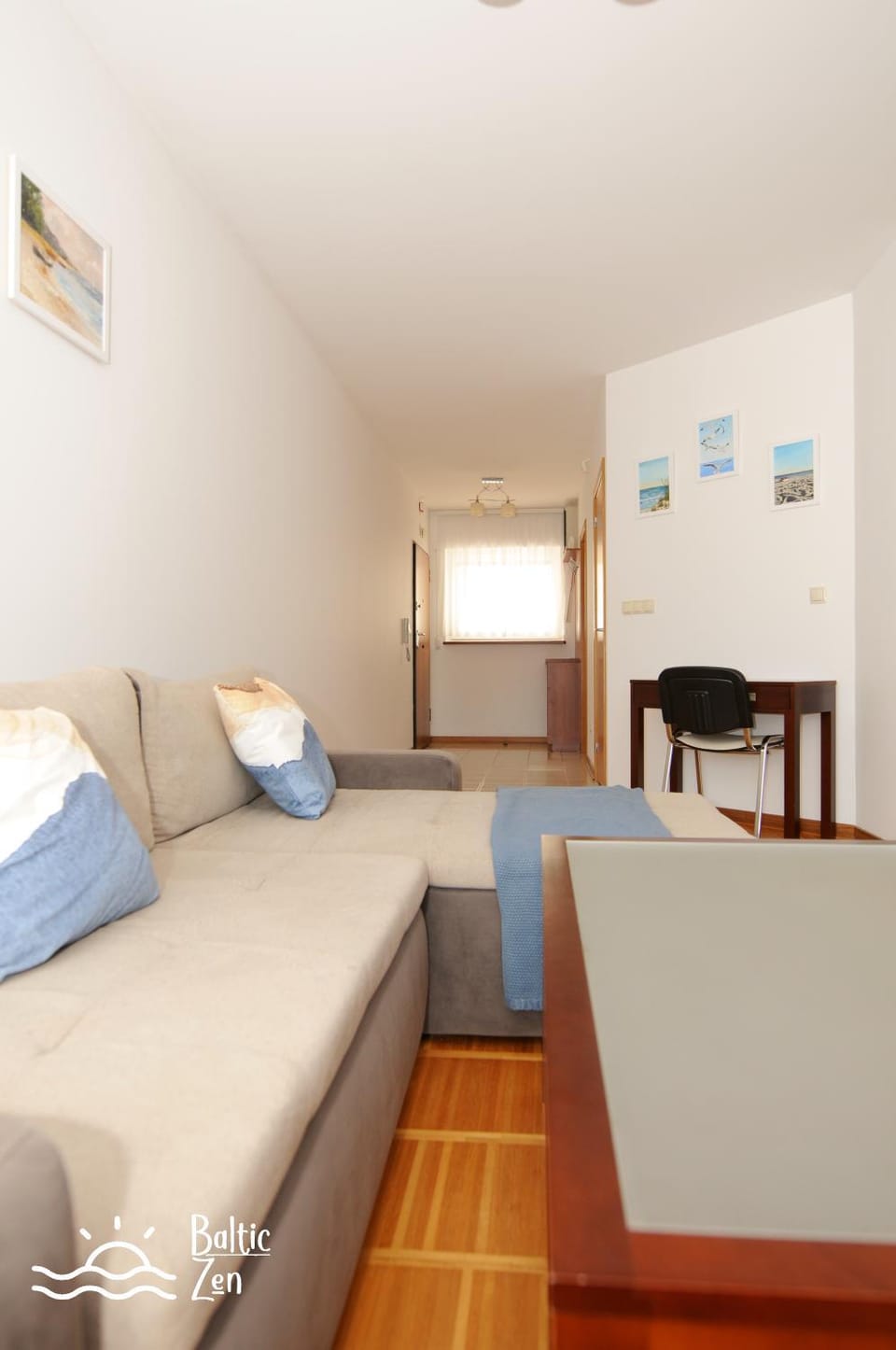 Living room, Photo of the whole room, Seating area