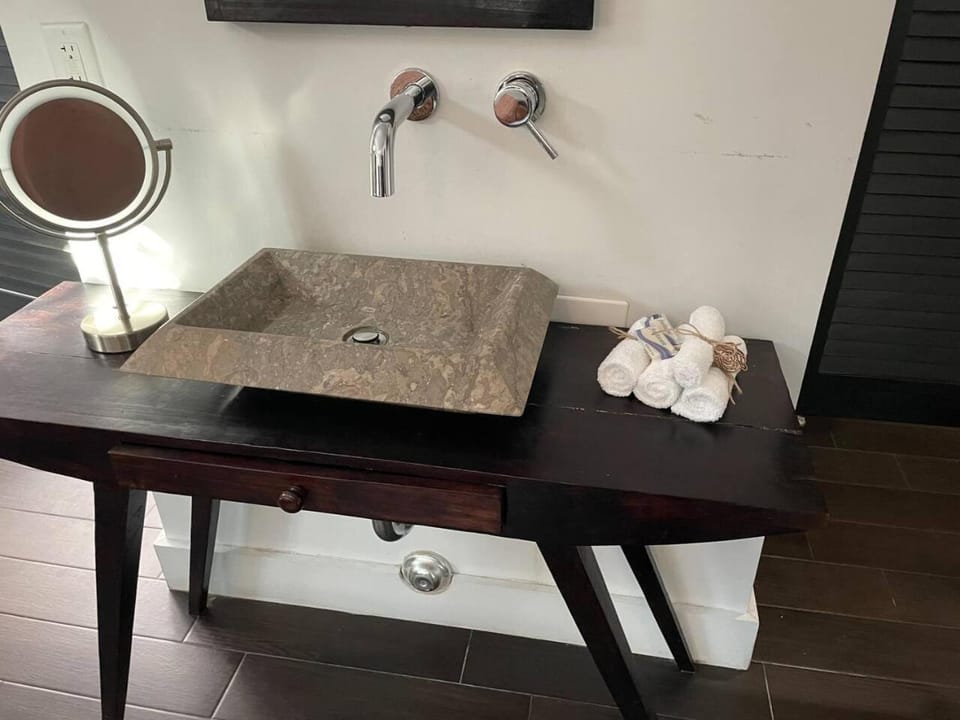 Vive Zen 2 Queen Beds Apartment in Miami