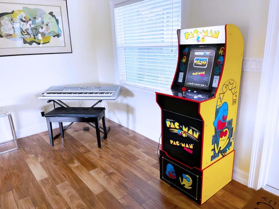 Property building, Game Room