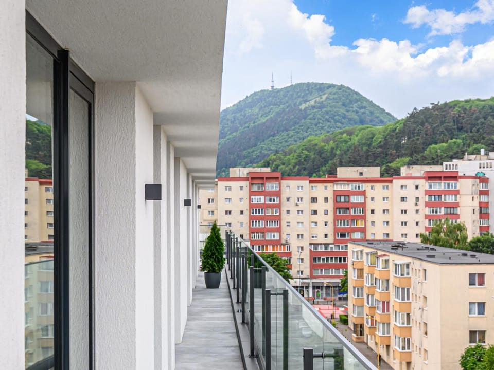 Property building, Day, Natural landscape, View (from property/room), Balcony/Terrace, City view, Mountain view