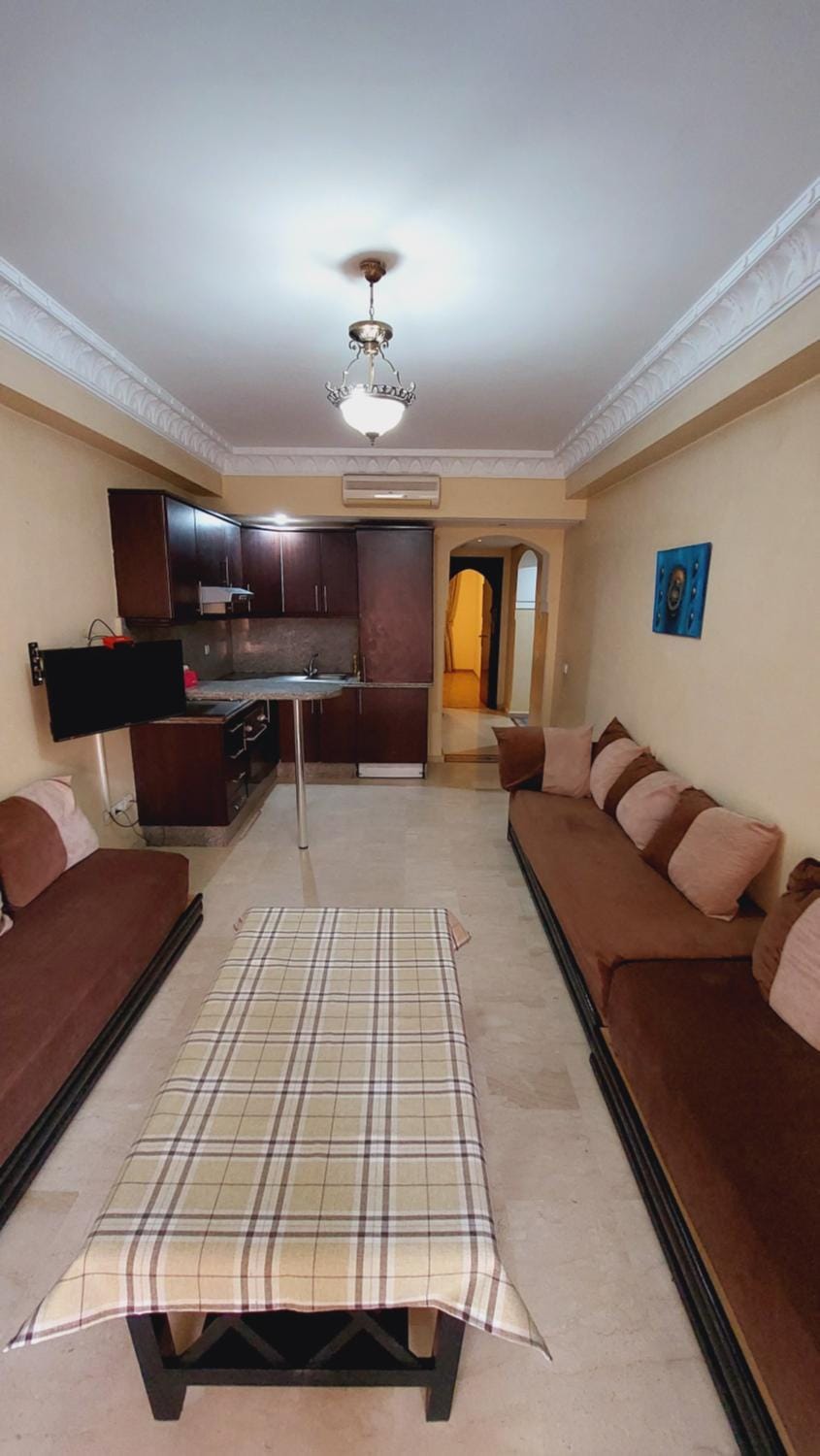 TV and multimedia, Living room, Photo of the whole room, Dining area