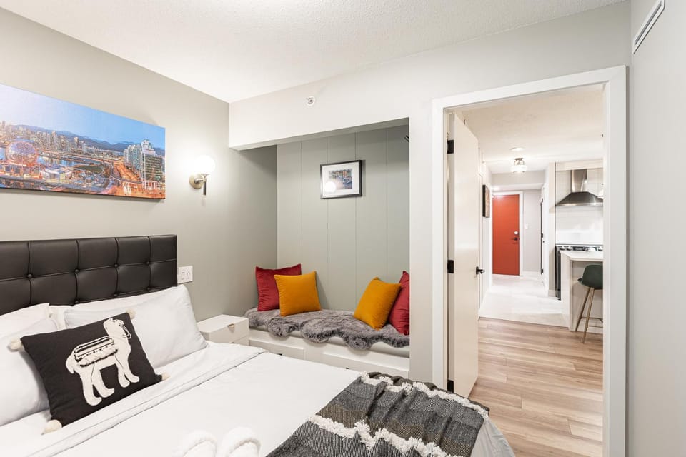 Seating area, Bedroom