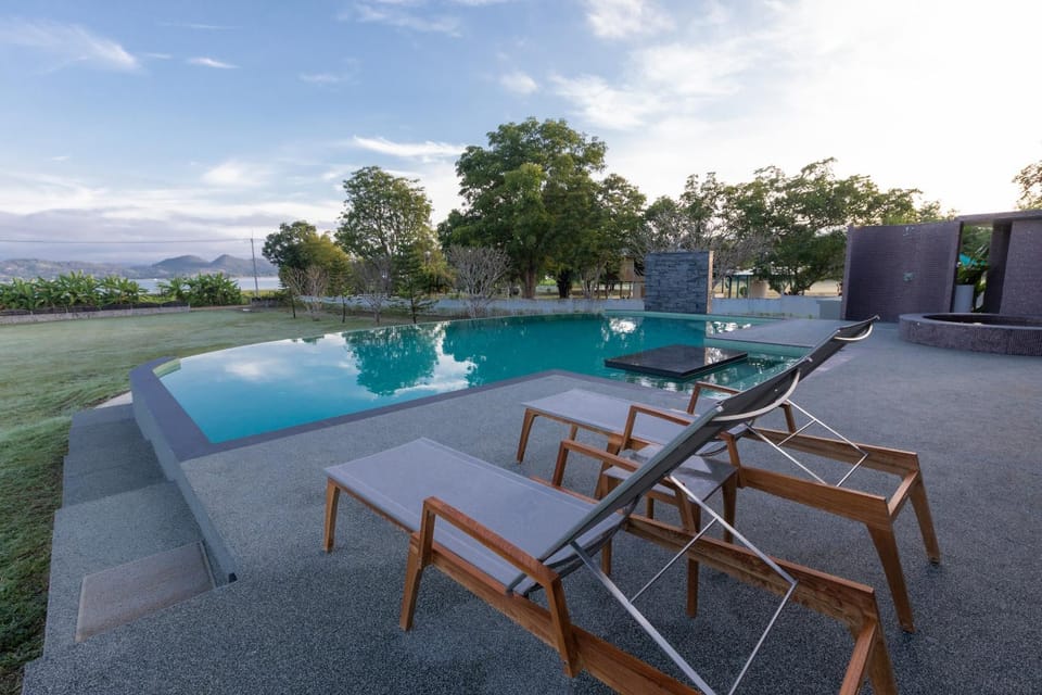 Balcony/Terrace, Pool view