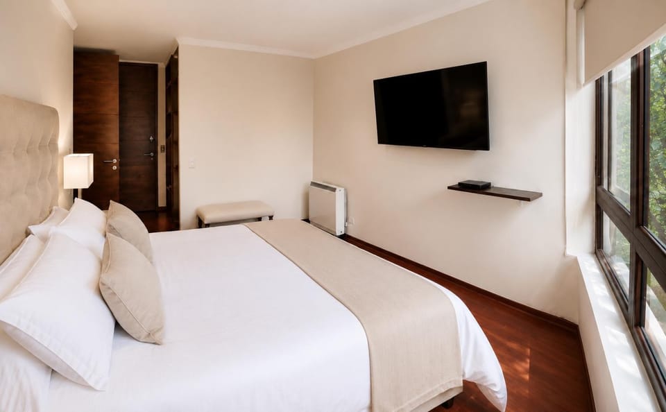 Departamento 2D 2B a pasos de Mall Sport y Estacionamiento Apartment in Las Condes