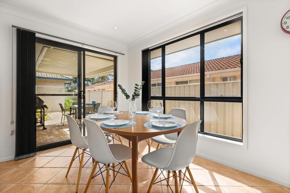 Coastal Villa by Experience Jervis Bay Villa in Vincentia