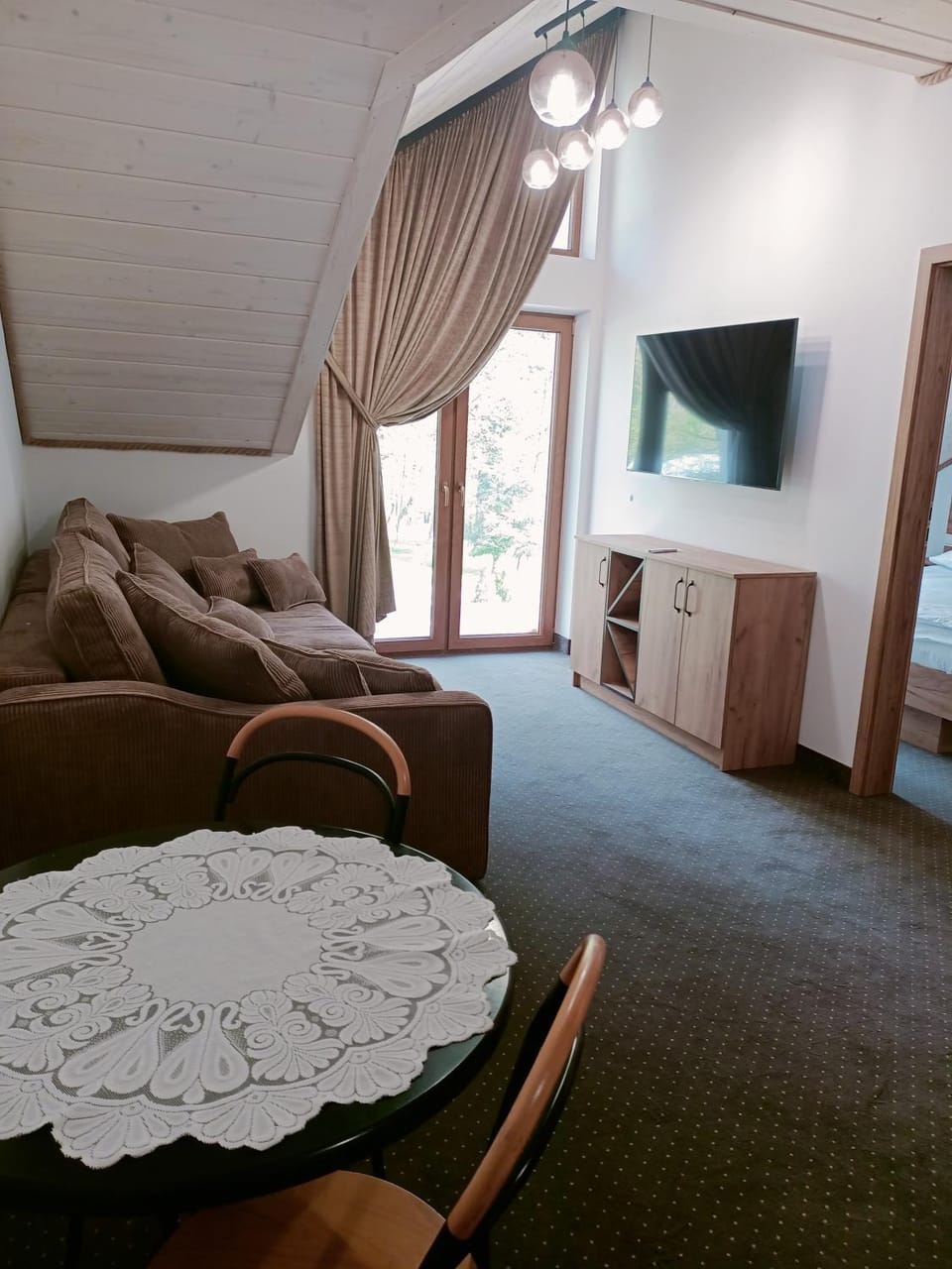 Communal lounge/ TV room, TV and multimedia, Living room, Seating area