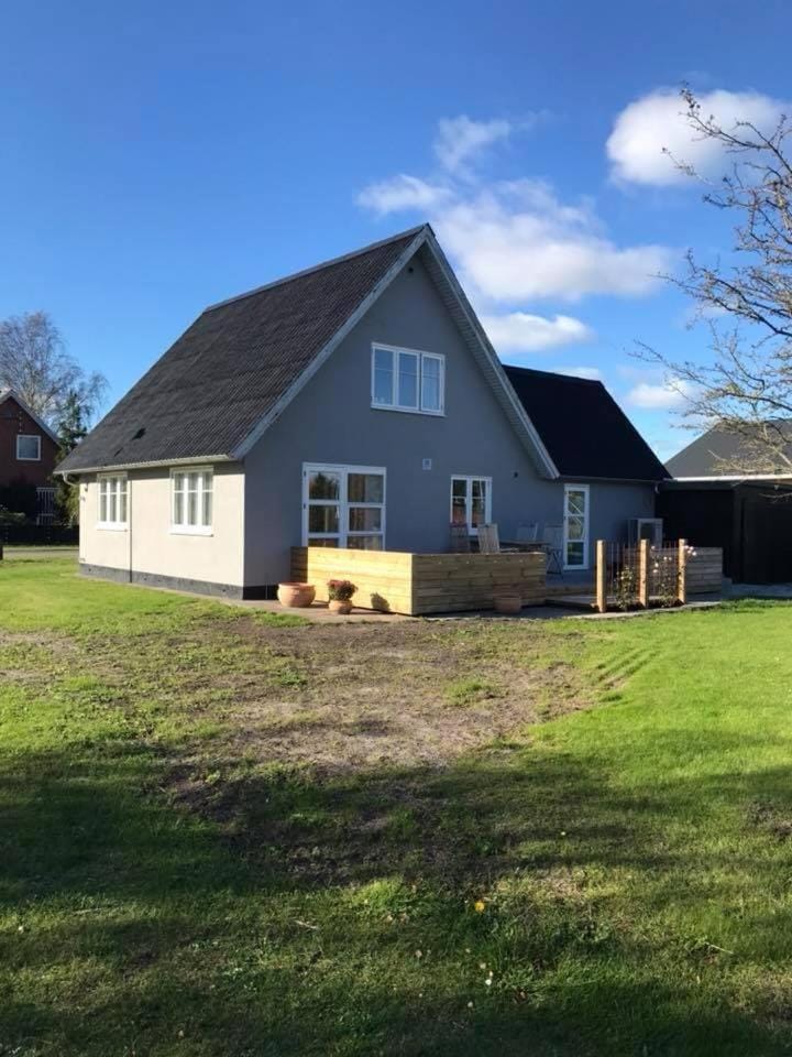 hyggeligt byhus tæt ved skov og togstation Villa in Denmark