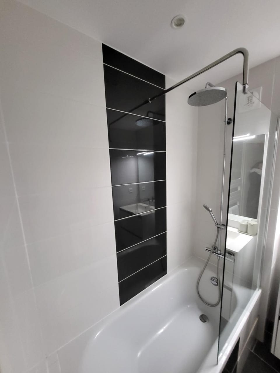 Remblai des Sables d'Olonne - 2 chambres - parking et piscine Apartment hotel in Les Sables-d'Olonne