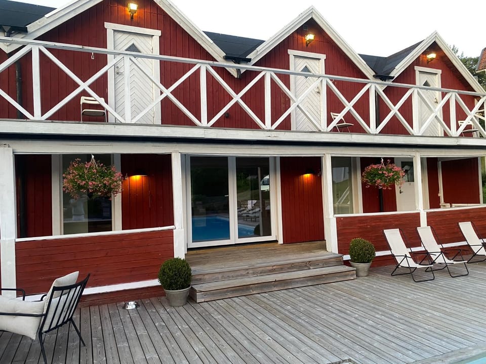 Property building, Balcony/Terrace
