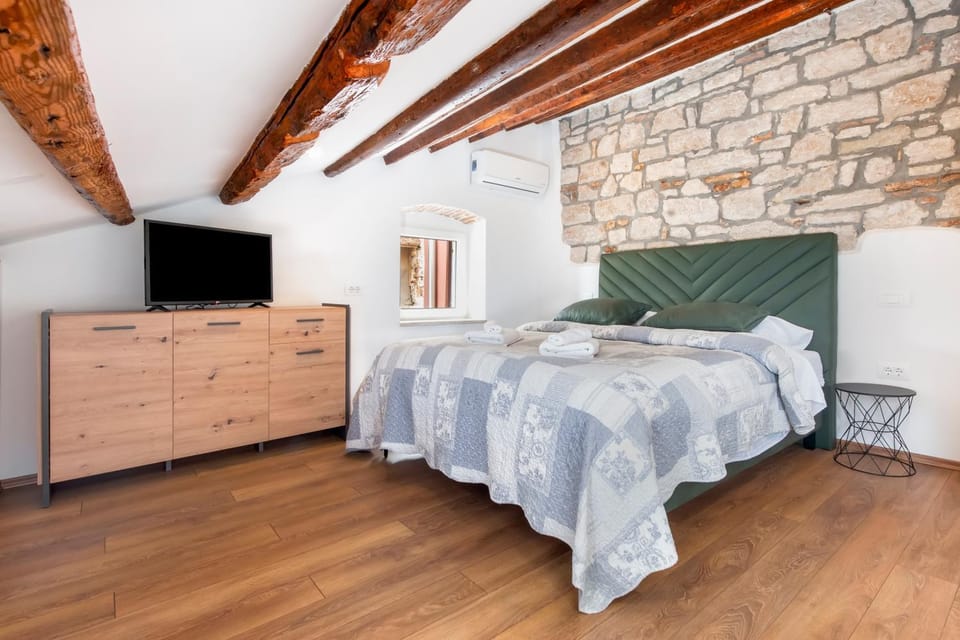 TV and multimedia, Bedroom
