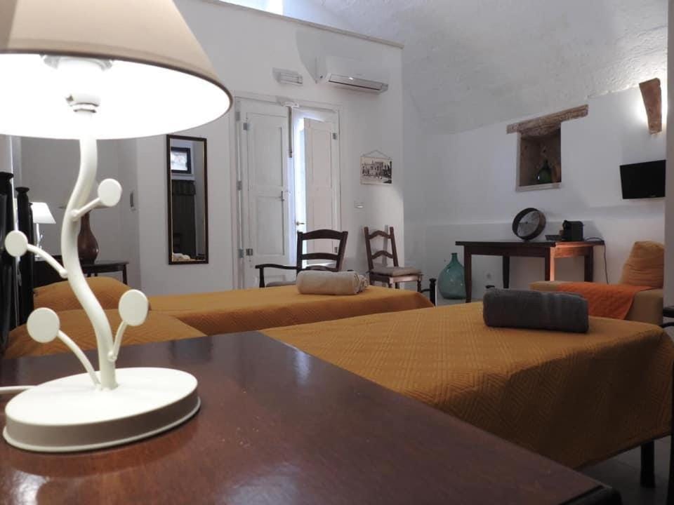 TRE SORELLE AFFITTA CAMERE Bed and Breakfast in Apulia