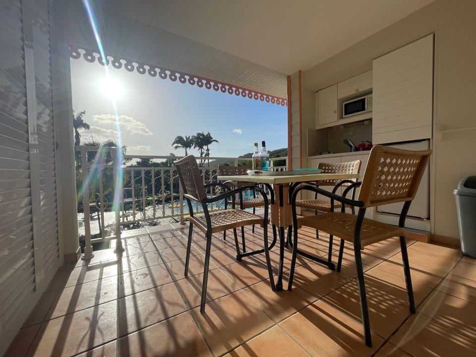 Patio, View (from property/room), Balcony/Terrace, Kitchen or kitchenette, Dining area