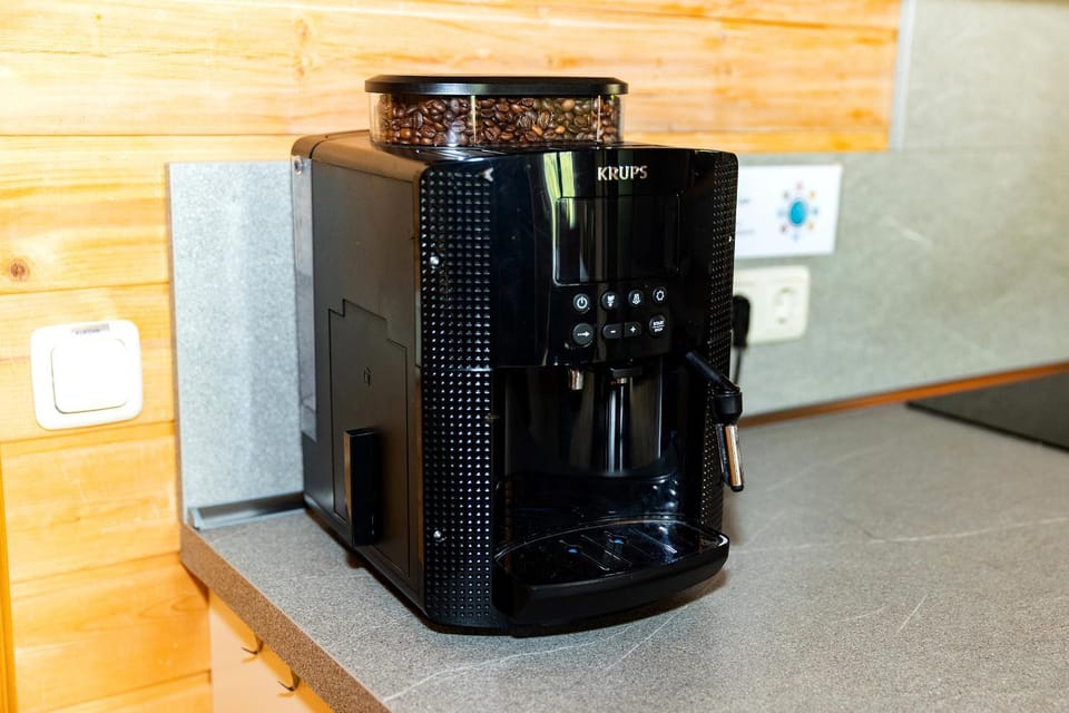 Coffee/tea facilities, Kitchen or kitchenette
