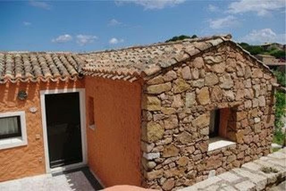 Seaside apartment Baja Sardinia - Rent from July 4, 2026, to July 25, 2026 Apartment in Sardinia