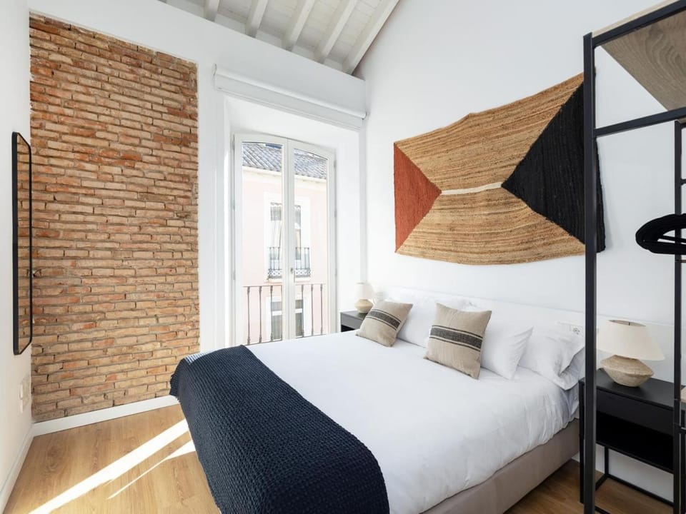 Bed, Other, Photo of the whole room, Bedroom