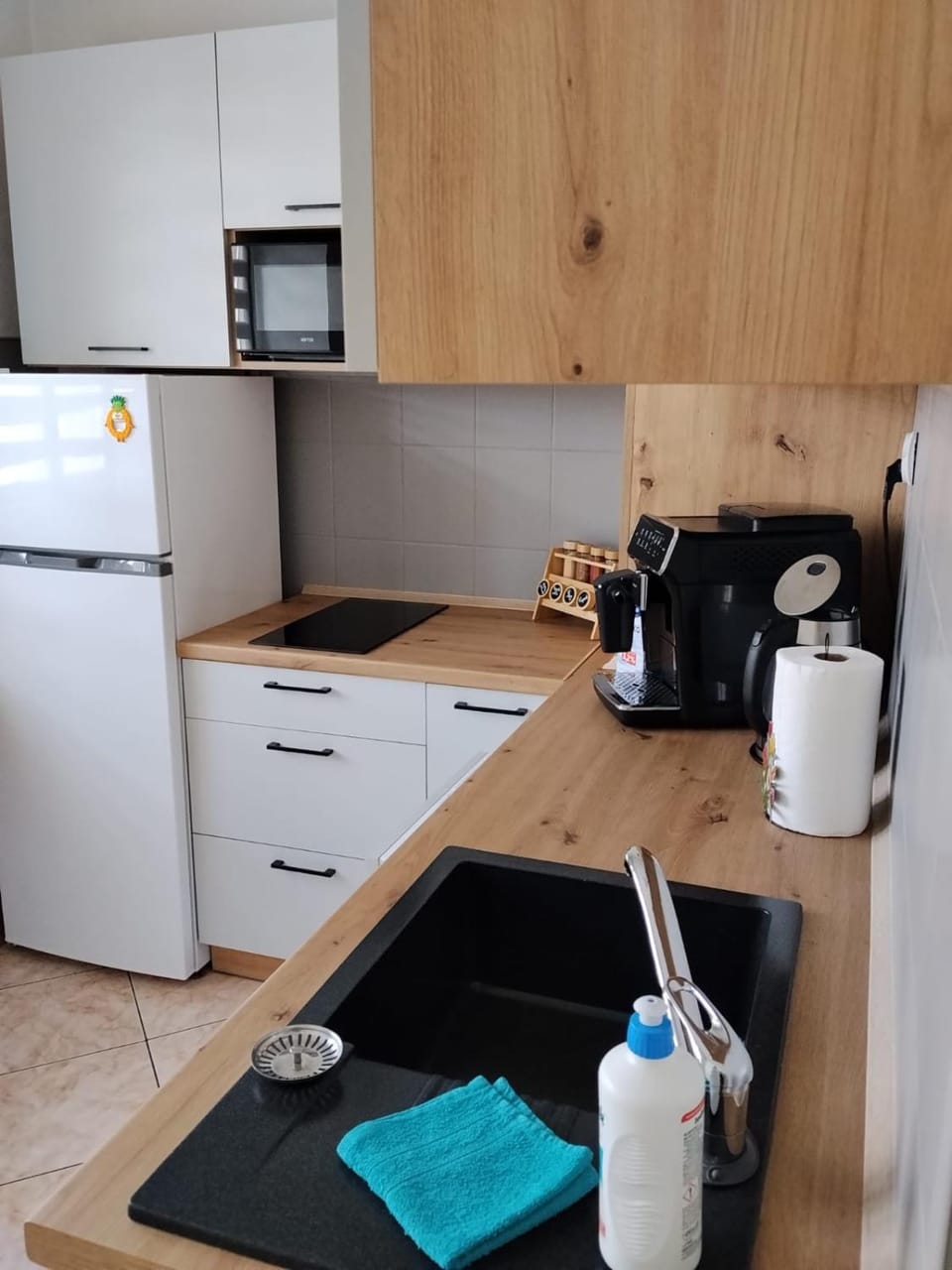 microwave, oven, stove, kitchen