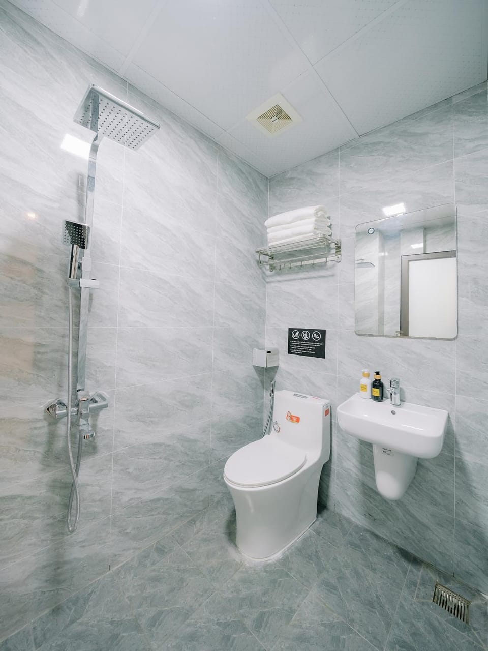 Shower, Bathroom