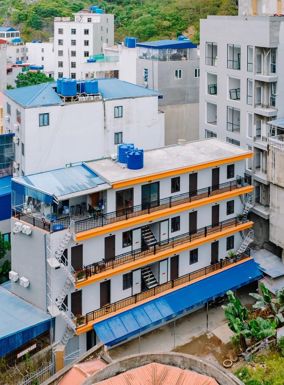 Property building, Garden, Quiet street view, Inner courtyard view