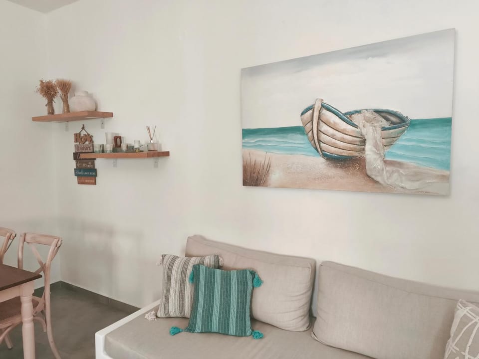Living room, Decorative detail, Seating area