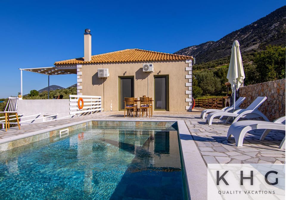 Skoumas villa surrounded by Olive trees! Villa in Cephalonia