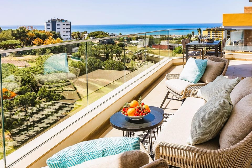 Day, Balcony/Terrace, Balcony/Terrace, Seating area, Dining area, Sea view