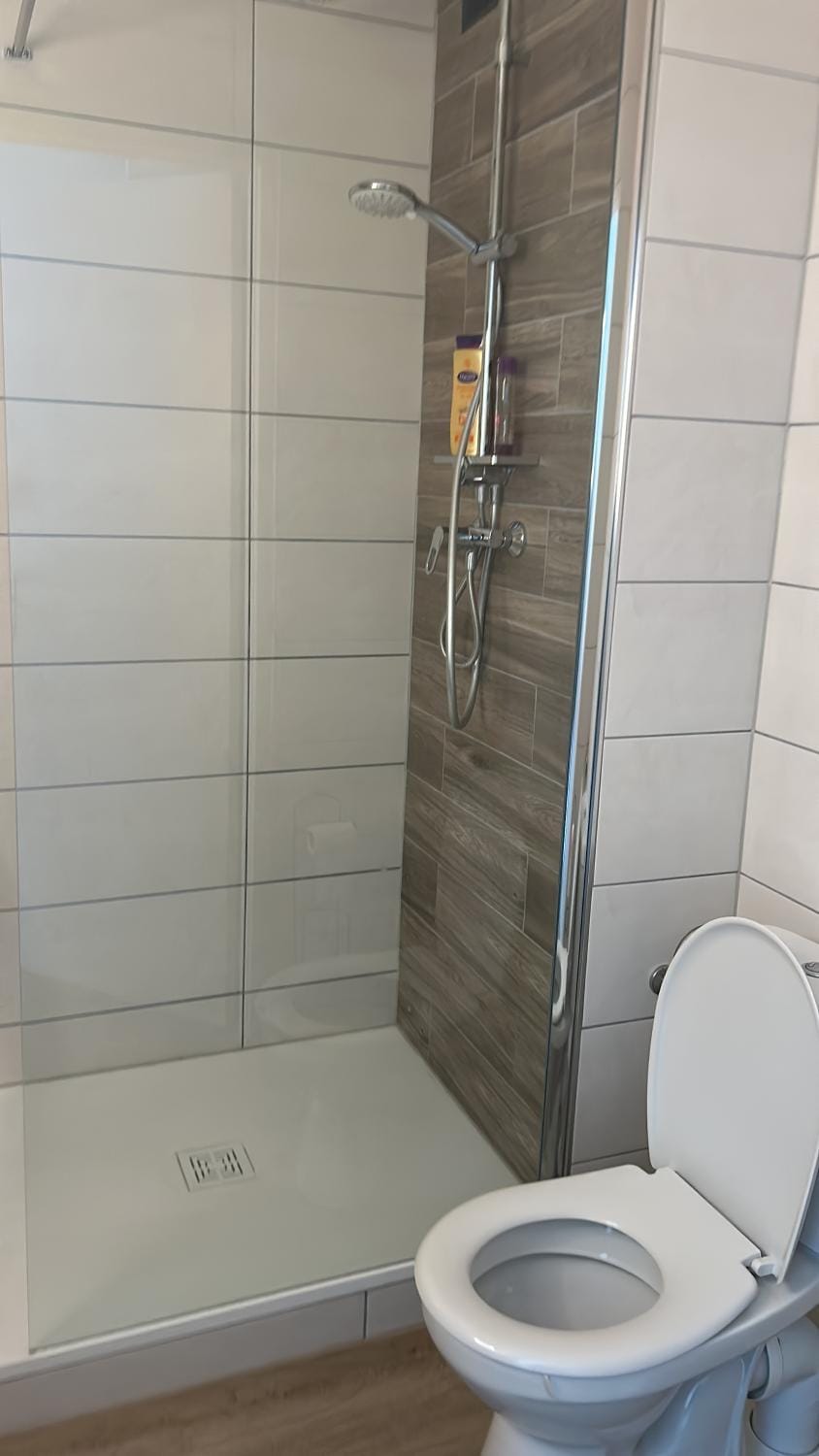 Studio T à 5mn euro airport avec terrasse Apartment in Saint-Louis