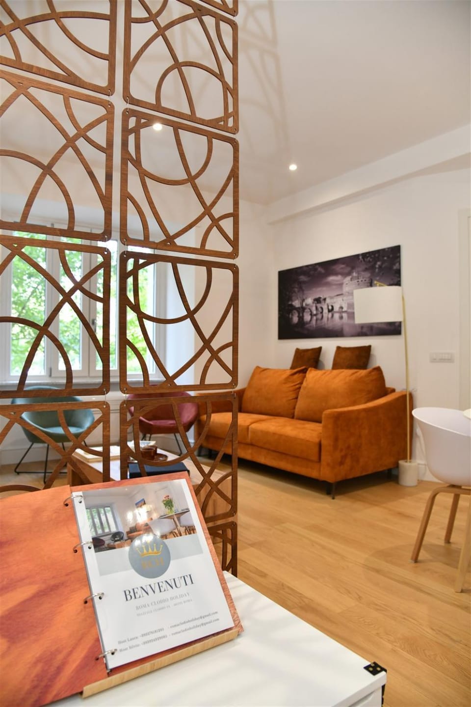 Communal lounge/ TV room